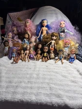 Lot of 22 Dolls Variety of Sizes and Brands