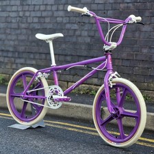 Skyway 2026 Street Beat Custom Rerol Oldschool BMX Bike Lila / Weiß