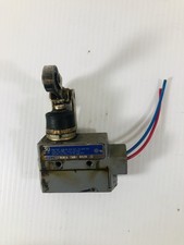 Honeywell BZE6-2RN-8520 Micro Switch