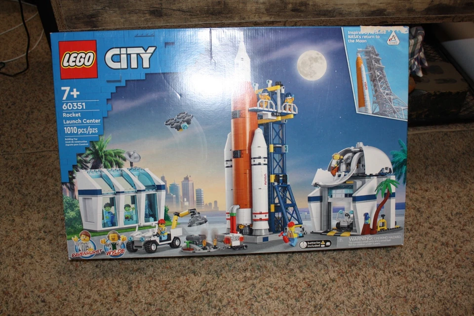 New Sealed Lego 60351 Rocket Launch Center Lego City 1010 pieces 2022 - Image 2 of 4