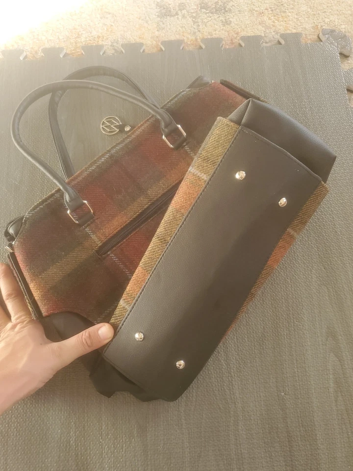 Bolso de mano Emily Mucros Weavers para damas 100 % lana tweed de Irlanda Foto 3 de 4