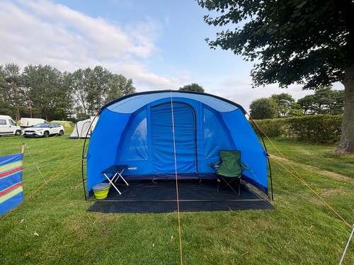 Vango Farnham 500 Tunnel Tent ( 5 berth / Person) - Blue (Very Good Condition) - Picture 12 of 24