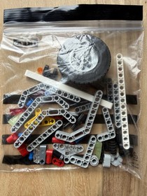 LEGO TECHNIC TRUCK TRUCK #8436 INCOMPLETE SPARES PARTS