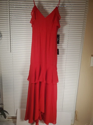 Abito Lulus nuovo con etichette Cherish the Moment rosso increspato alto basso maxi XS San Valentino