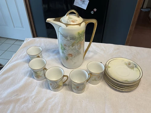 Prussia Royal Ruddlstadt White Rose Chocolate/tea/coffee set, 6 plates 5 cups