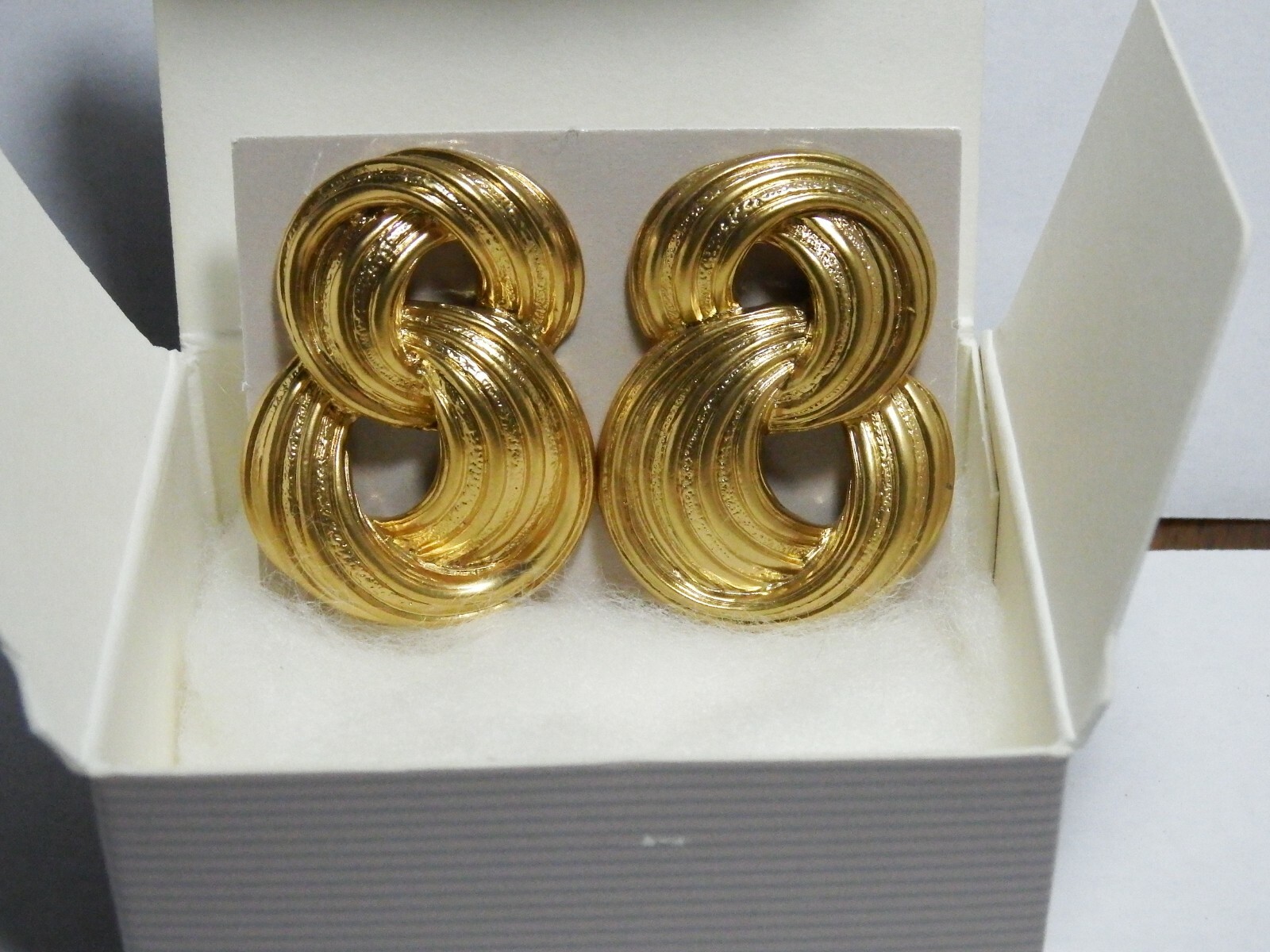 Foto 2 di 2