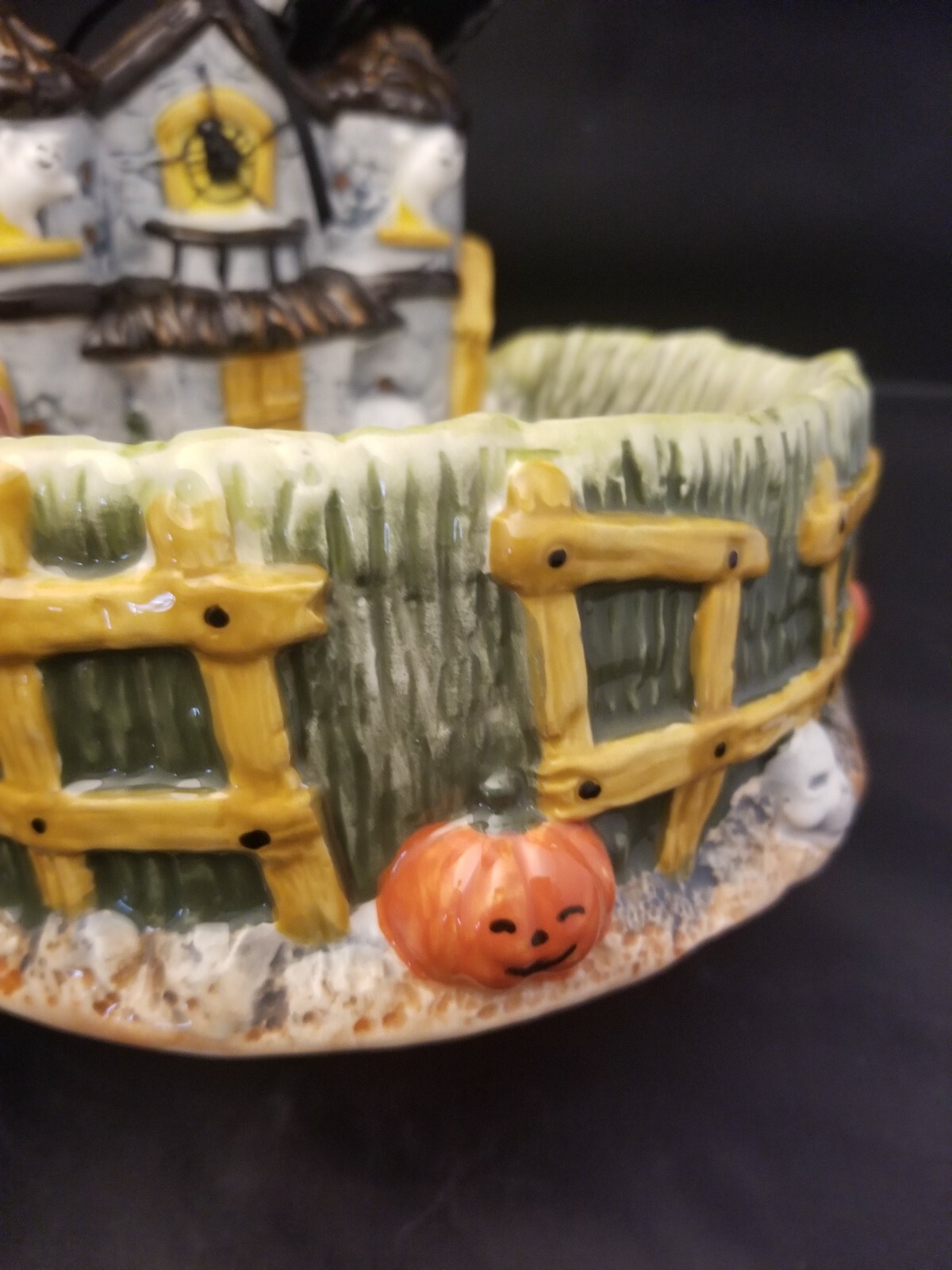 Corner Ruby Halloween Ceramic Candy Dish Haunted House Ghosts Pumpkins 7" New eBay