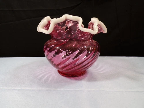 Fenton Cranberry Glass Spiral Optic White Snow Crest Rose Bowl Vase 3 3/4" Tall