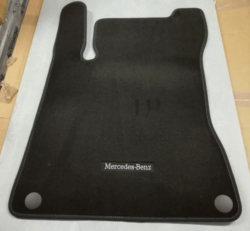 A1776805100 kit 4 carpet mats -ORIGINAL- MERCEDES A-CLASS W177