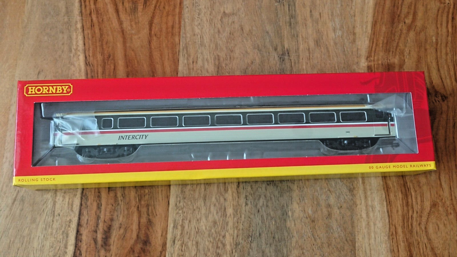 Hornby Railways Collector Guide - Model - B.R. Mk.4 Tourist Open Coach