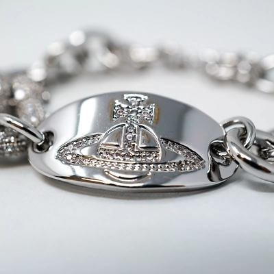 Vivienne Westwood タイニーオーブブレスレット シルバー Vivienne Westwood Bracelet Silver Tone Orb Charm Chain Link