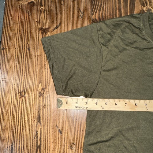 Galaxy By Harvic Medium T-Shirt - Green NWT  - Picture 7 of 7