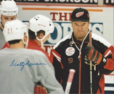 COACH SCOTTY BOWMAN DETROIT RED WINGS SIGNED 1997 STANLEY CUP 8X10 PHOTO w/COA