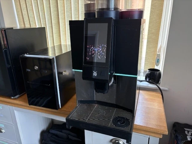 2022 WMF 1300s Bean to cup coffee machine with Milk Fridge
Opens in a new window or tab