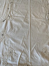 Tovaglia beige da lavoro taglio ricamata a mano Eleganza imperiale