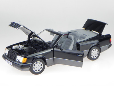Mercedes A124 300 CE-24 Convertible 90 black modelcar 183566 Norev 1:18