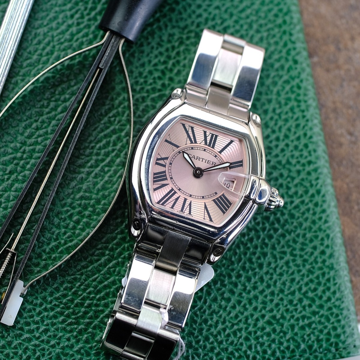Cartier Roadster watch 2675 Pink Roman Dial 30mm Smooth Bezel stainless  steel - Main Image