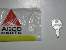 GENUINE Allis Chalmers Ignition Key 170 175 180 185 190 200 210 7000 70241977