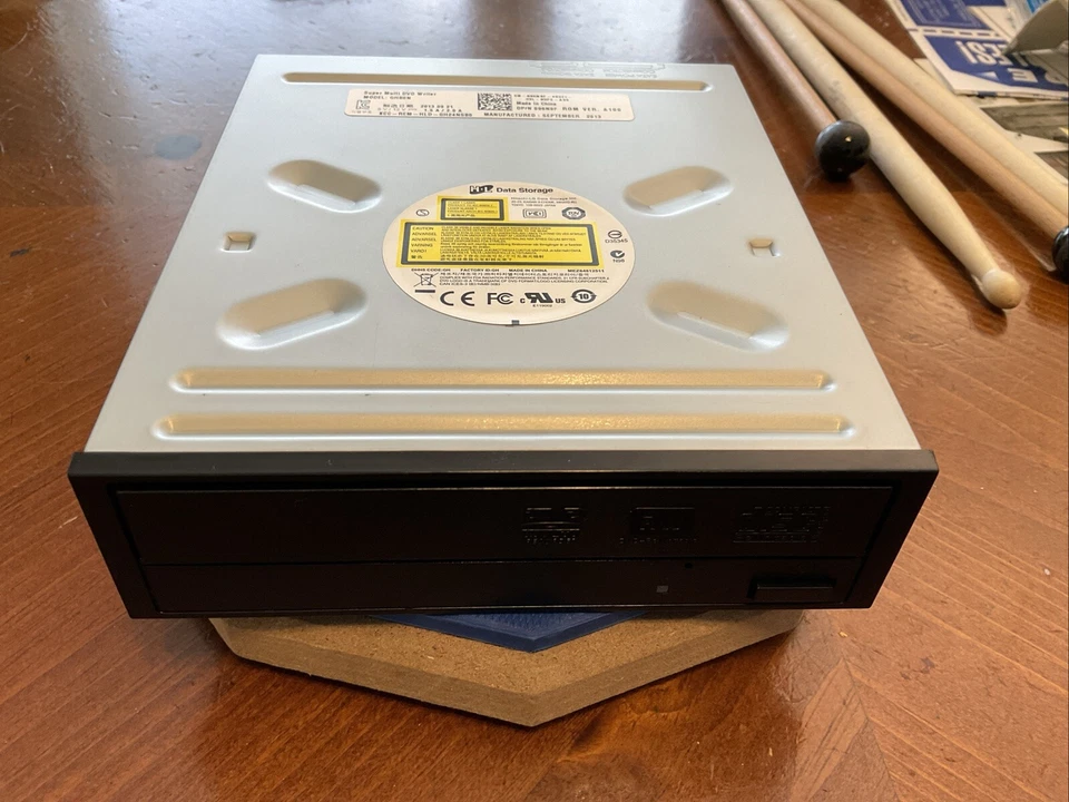 Unidad de DVD Hitachi-LG SATA Super Multi Grabadora GHB0N 96N9F Funciona Foto 4 de 4