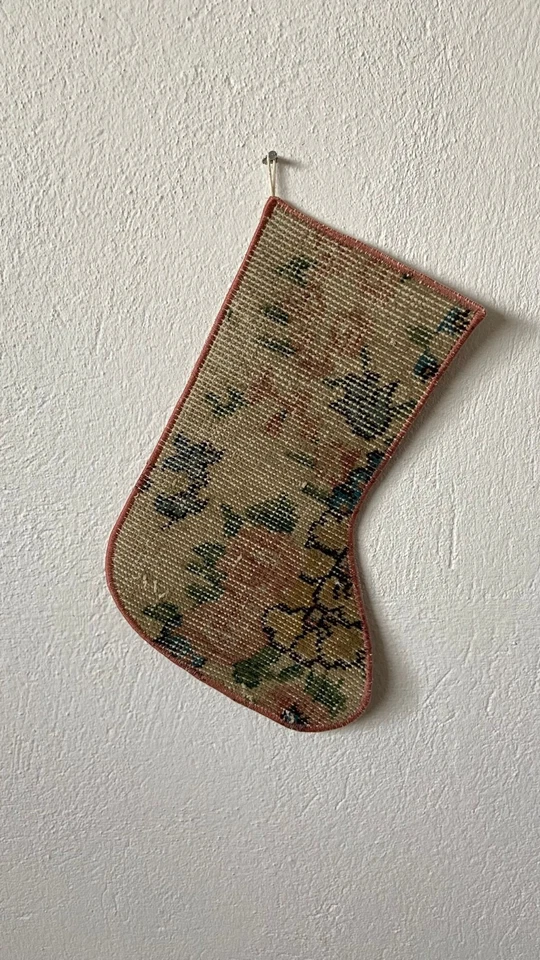 Medias florales apagadas: alfombra vintage tejida a mano, decoración boho terrosa, beige y salvia Foto 4 de 4