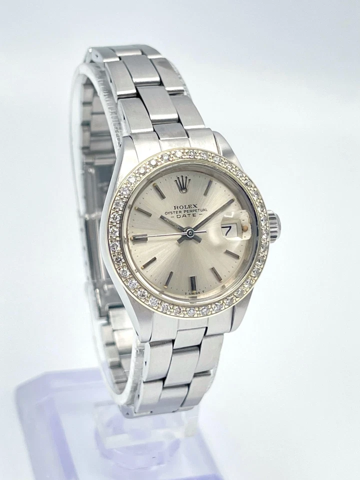 Rolex Datejust 26 mm 6916 esfera plateada y bisel de diamantes caja Oyster Foto 2 de 4