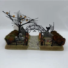 Dept 56 Halloween Haunted Front Yard Light Up Village Grave Accessory - 56.52924