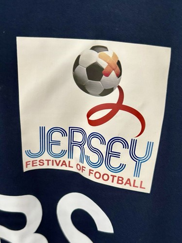 Auténtica camiseta firmada Football Aid @ Jersey - GALLACHER - pieza rara - - Imagen 11 de 11