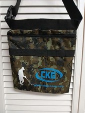 CKG Camouflage Finds Pouch Metal Detector Accessory Bag with Shoulder Strap