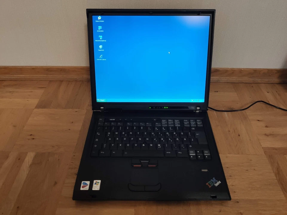IBM ThinkPad T42 – Intel Pentium M 1,7GHz, 1GB RAM, 40GB HDD - Bild 2 von 4