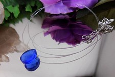 Unsichtbare Kette schwebender facettierter Glas Tropfen Blau - Nylon transparent