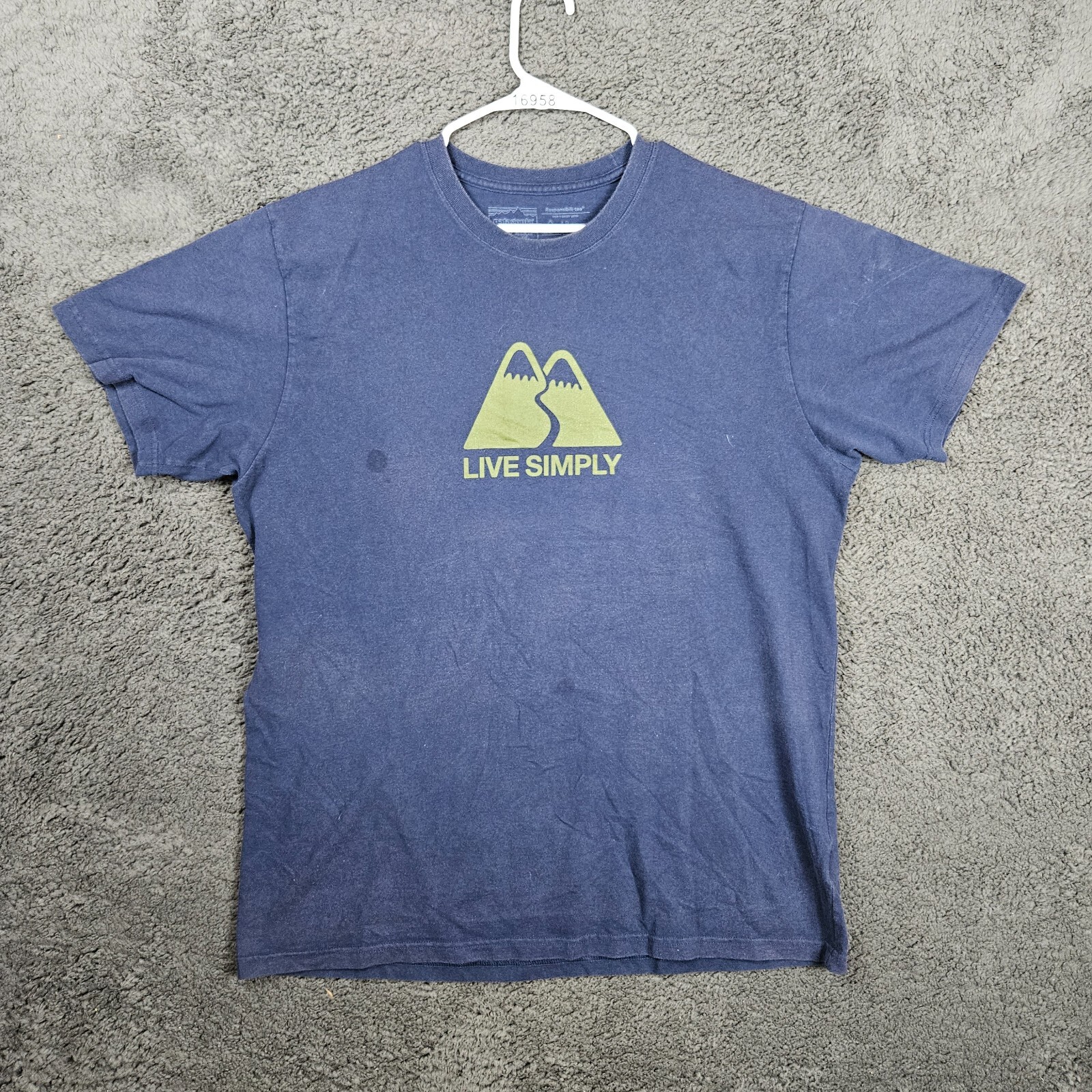 Mens Patagonia T-Shirt Mountain Live Simply Logo Size XXL Blue Regular Fit