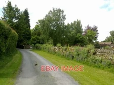 PHOTO  LANE NEAR HEATH HALL BOWLHEAD GREEN  2013