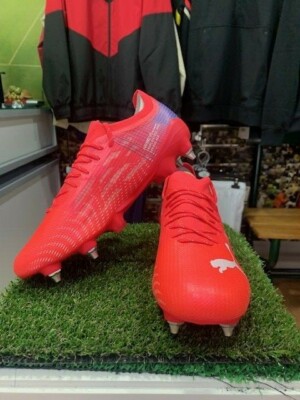 pumas shoes soccer