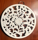Vintage White Cast Iron Trivet 2001 So Nice — photo 1