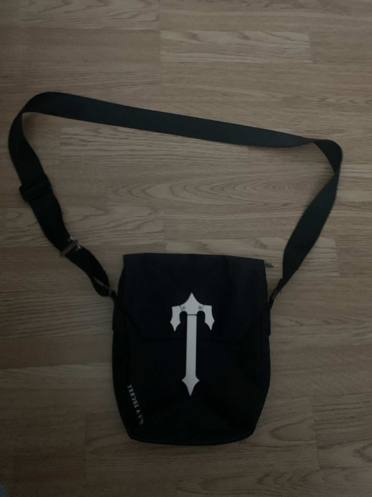 Men's Iron Gate Tee Trapstar Pouch Crossbody Bag Black (Genuine) UK Seller 🔥
