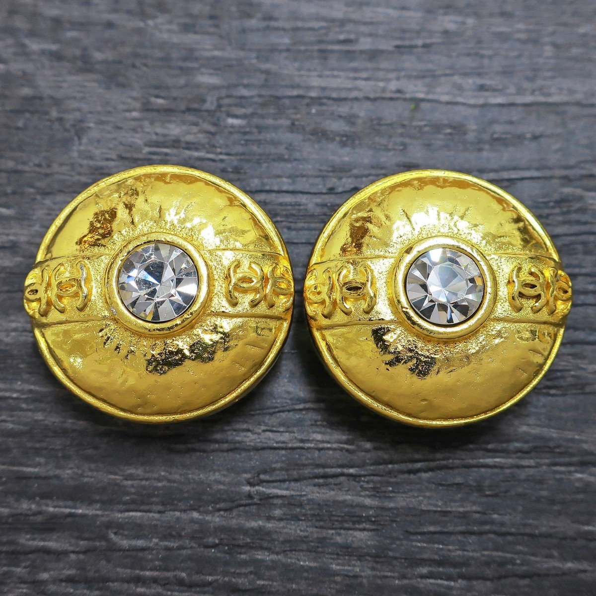 Chanel Earrings CC Logo Round Vintage Gold Plated CHANEL Gold Plated CC Logos Turn Lock Round Vintage Clip  main image 4