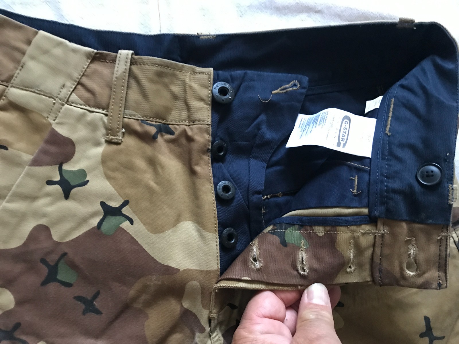 G-STAR RAW BRONSON SPORTS CHINO MEN'S CAMOUFLAGE I BERMUDA SHORTS SIZE 28 image 3