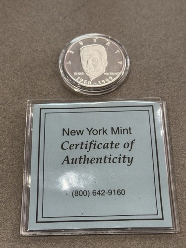1960-1999 John F Kennedy Jr USA Salutes You .999 1 oz Silver RARE 1000 MINTED ! - Picture 3 of 8
