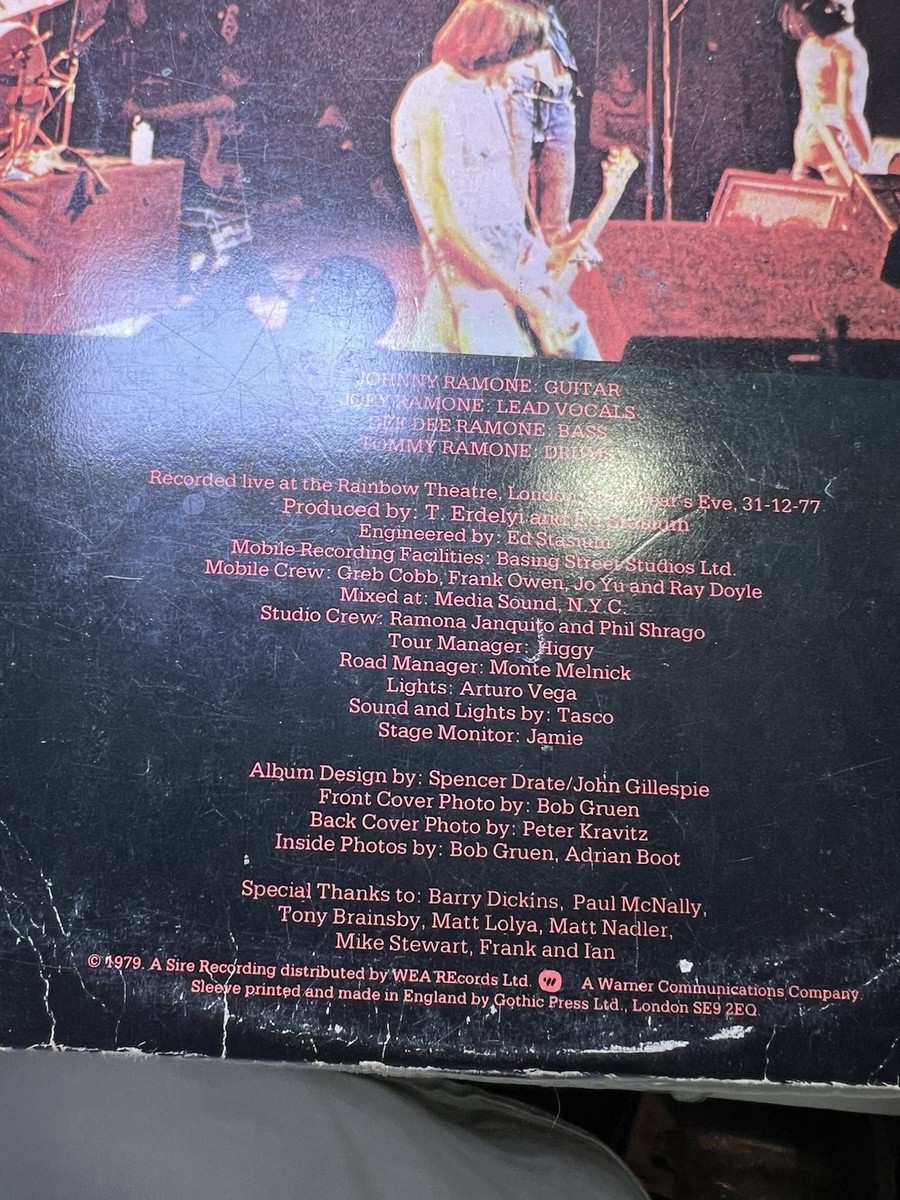 UK Original盤RAMONES It's Alive 81hnXn8iKkL._UF1000,1000_QL80_.jpg