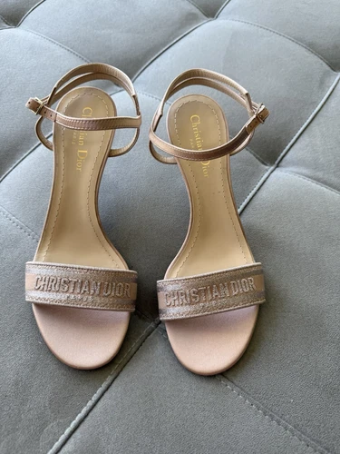 Sandale Dior DWAY couleur nude neuve avec étiquette