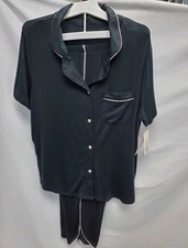 Stars Above Women's Medium Beautifully Soft Pajama Set 2 Piece Blk/Pink, Capris