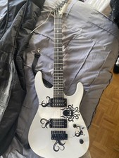 Jackson American Series Virtuoso Ht Electric Guitar Gloss White with Case Used