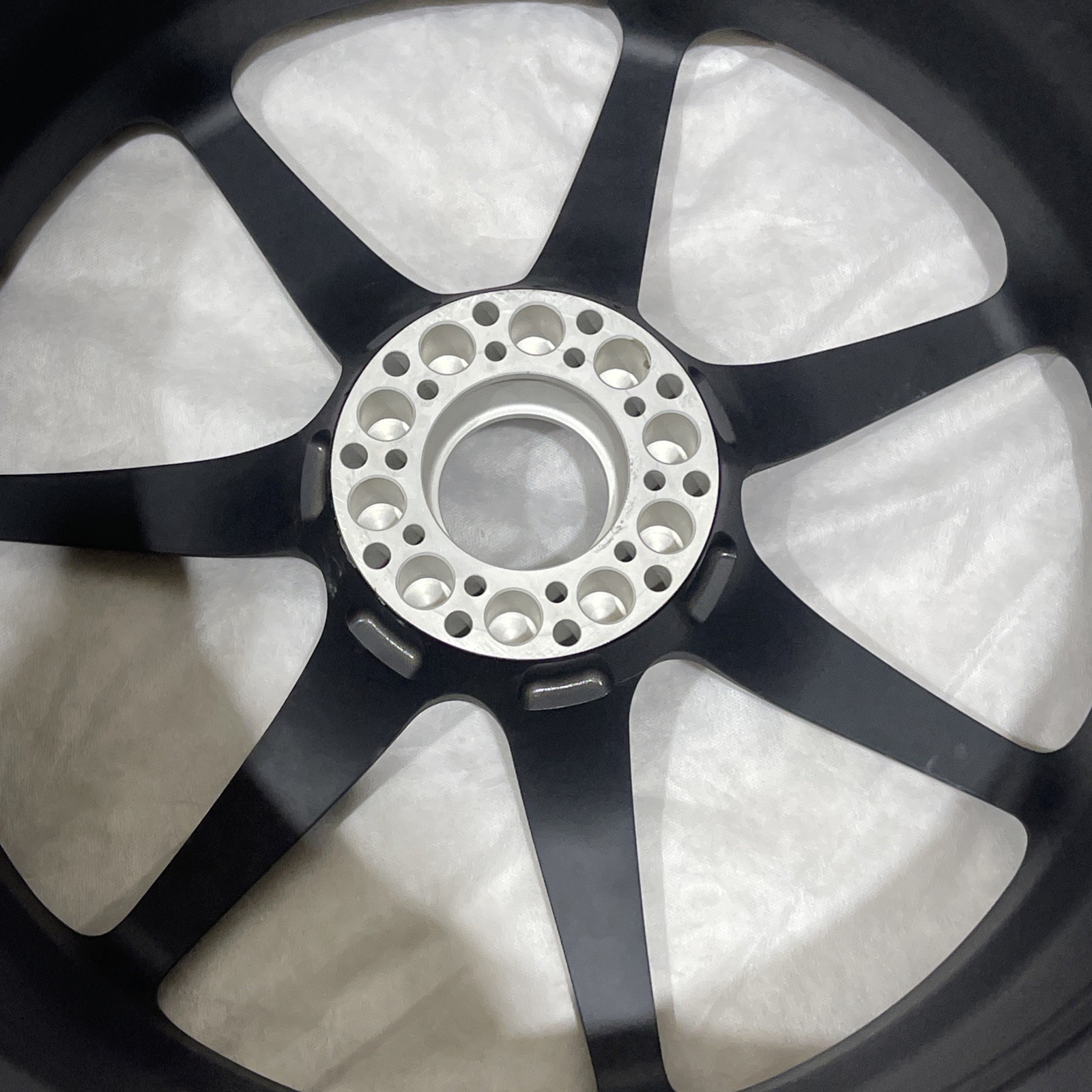 20” Lamborghini Rim Wheel Display Sample “Not For Road Use” 7 Razzle, 470601023