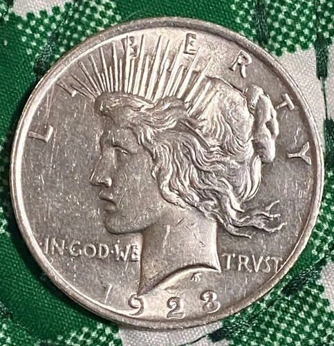 1923 Peace Silver Dollar Brilliant Uncirculated Gem 90% Silver Beautiful!