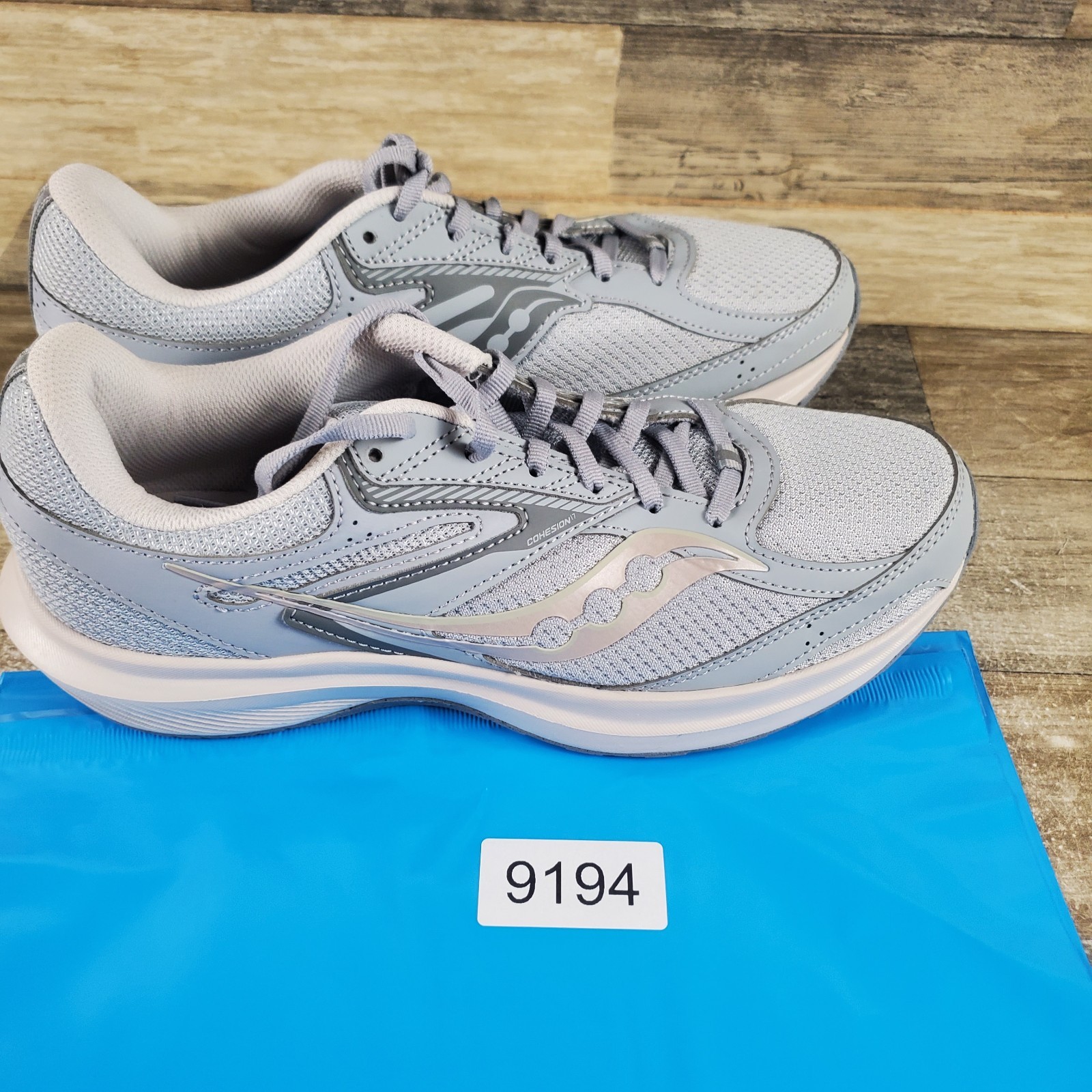 Saucony Cohesion 17 Womens Shoes Sz 10 Running Athletic Cloud Blue Sneakers thumbnail 12