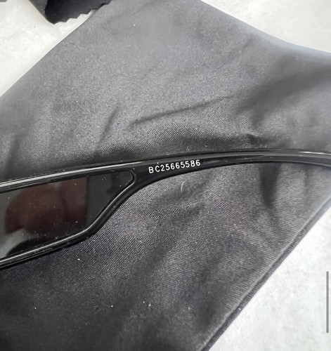 Occhiali da sole donna Chanel bianco e nero - Foto 8 di 15