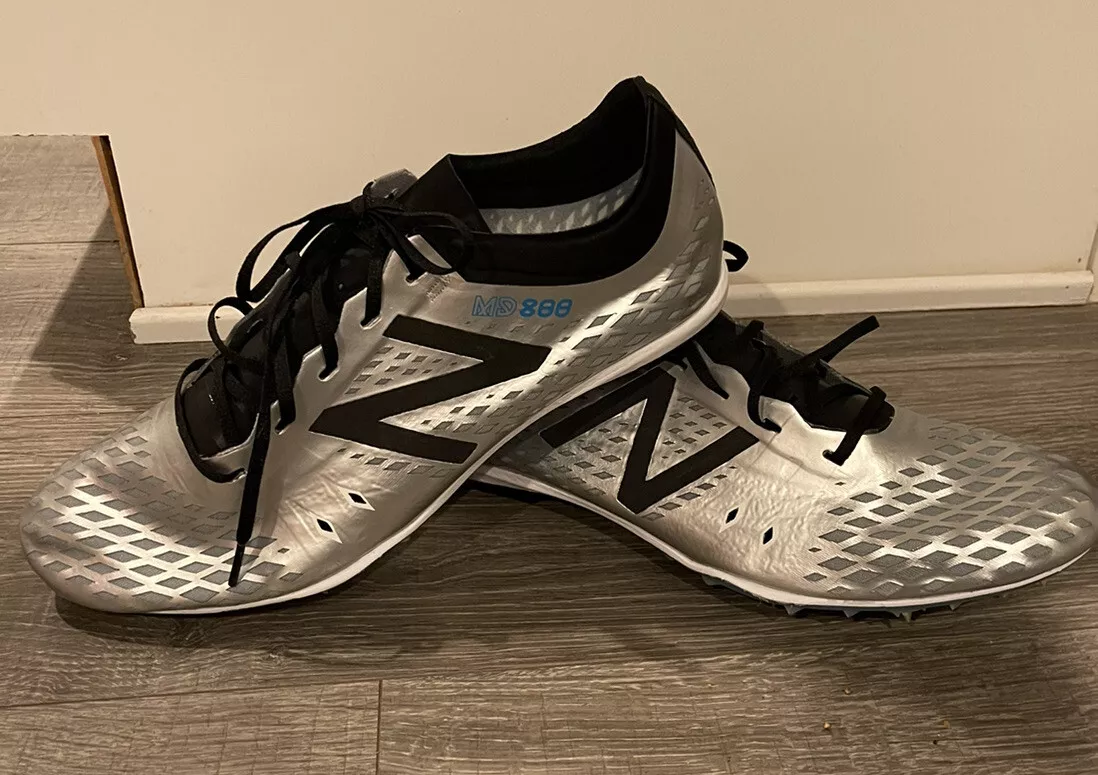 New balance hunter clearance spikes