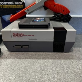 Nintendo NES Entertainment System Video Game Console Action Set - Fully Working
