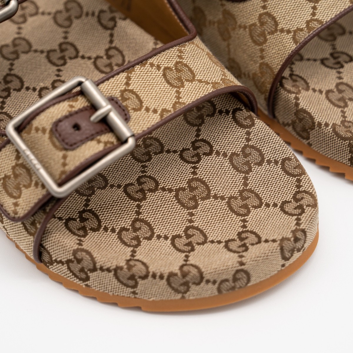 Gucci beige sandal with buckles size USA 11 in men’s practically brand new GUCCI Men main image 3
