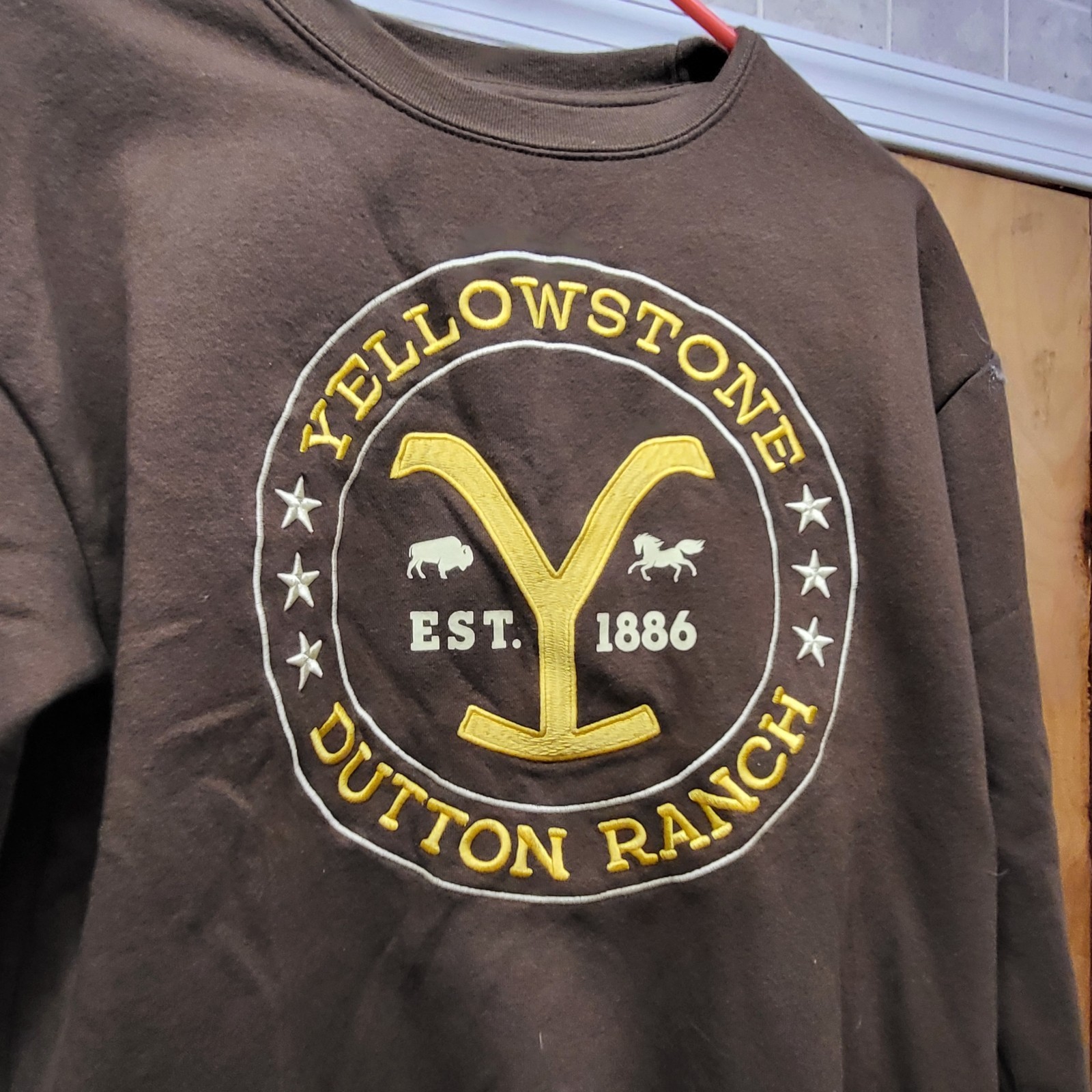 Yellowstone Dutton Ranch Pullover Crew Sweatshirt… - image 2